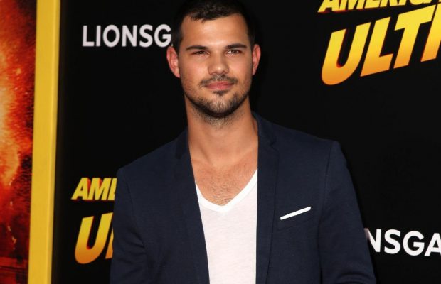 Звезда "Сумерек" впервые станет отцом (фото)