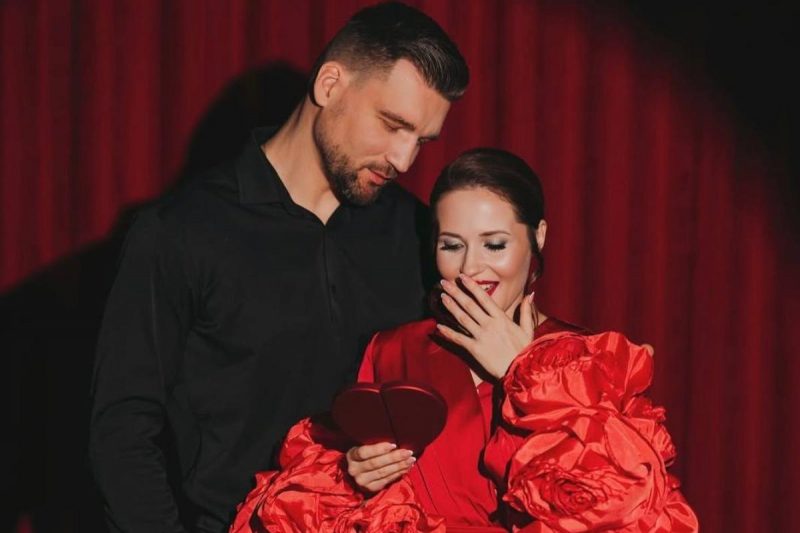 Новый избранник Денисенко ответил, когда будет их свадьба