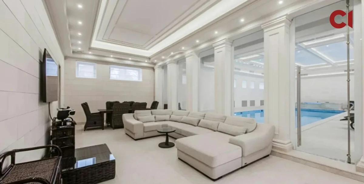 У родини Медведчука знайшли розкішний маєток на Рубльовці, - ЗМІ