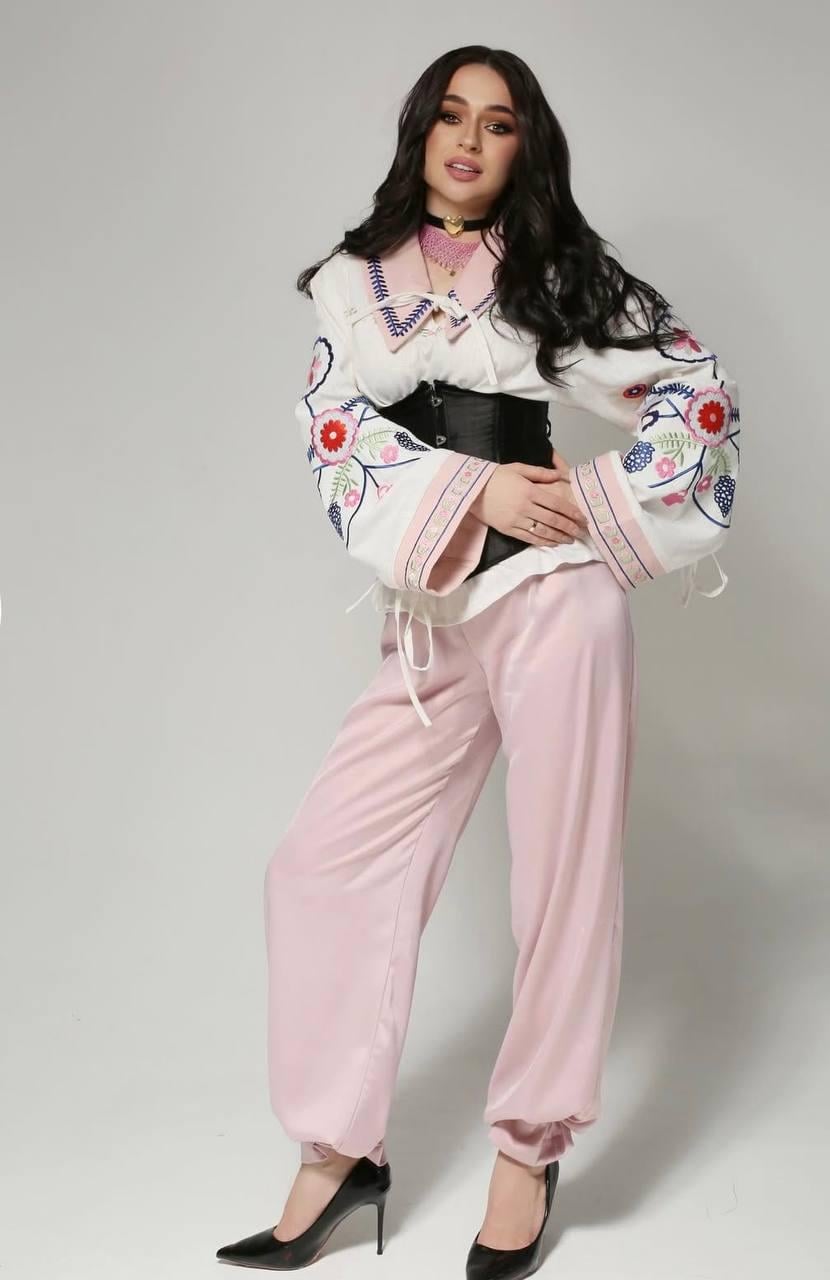 FIЇNKA впервые отреагировала на критику по поводу своего резкого похудения FIЇNKA впервые отреагировала на критику по поводу своего резкого похудения