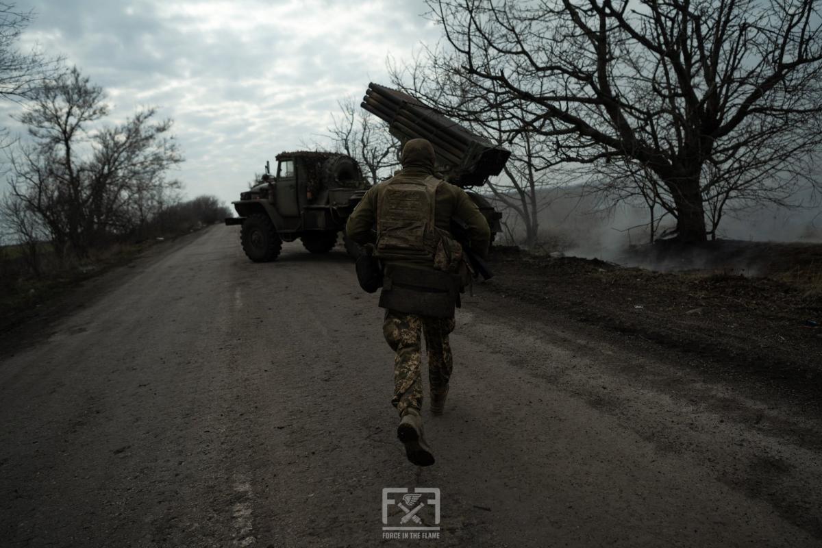 Россия готовит новое наступление в Украине, привлекает стратегические резервы, – FT