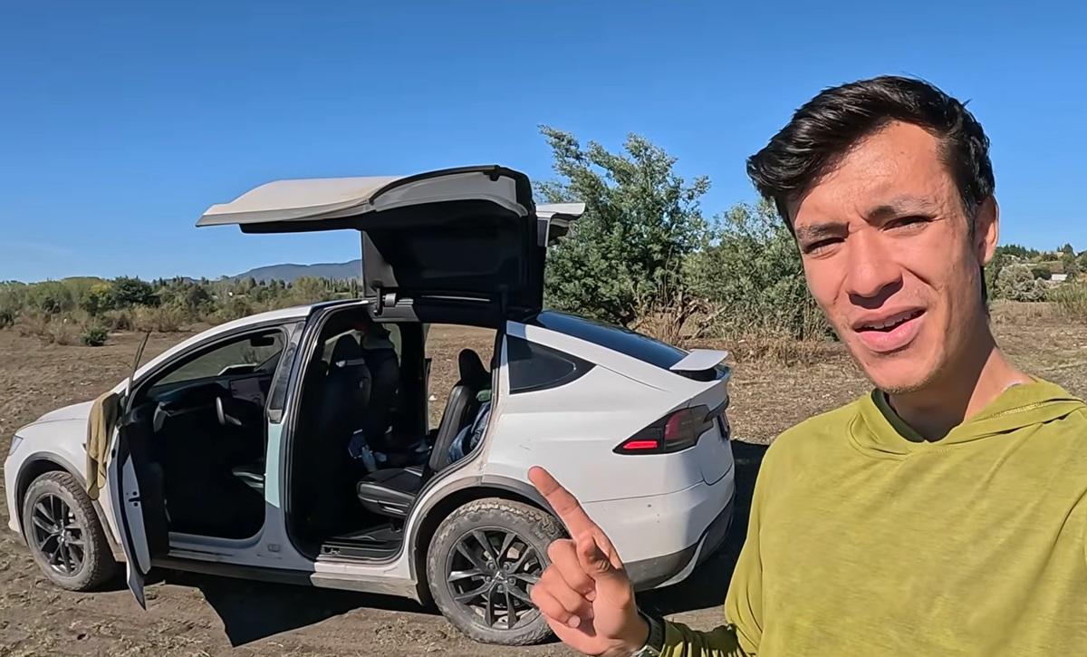 Чоловік об'їхав Південну Америку на електромобілі Tesla: з якими проблемами він зіткнувся