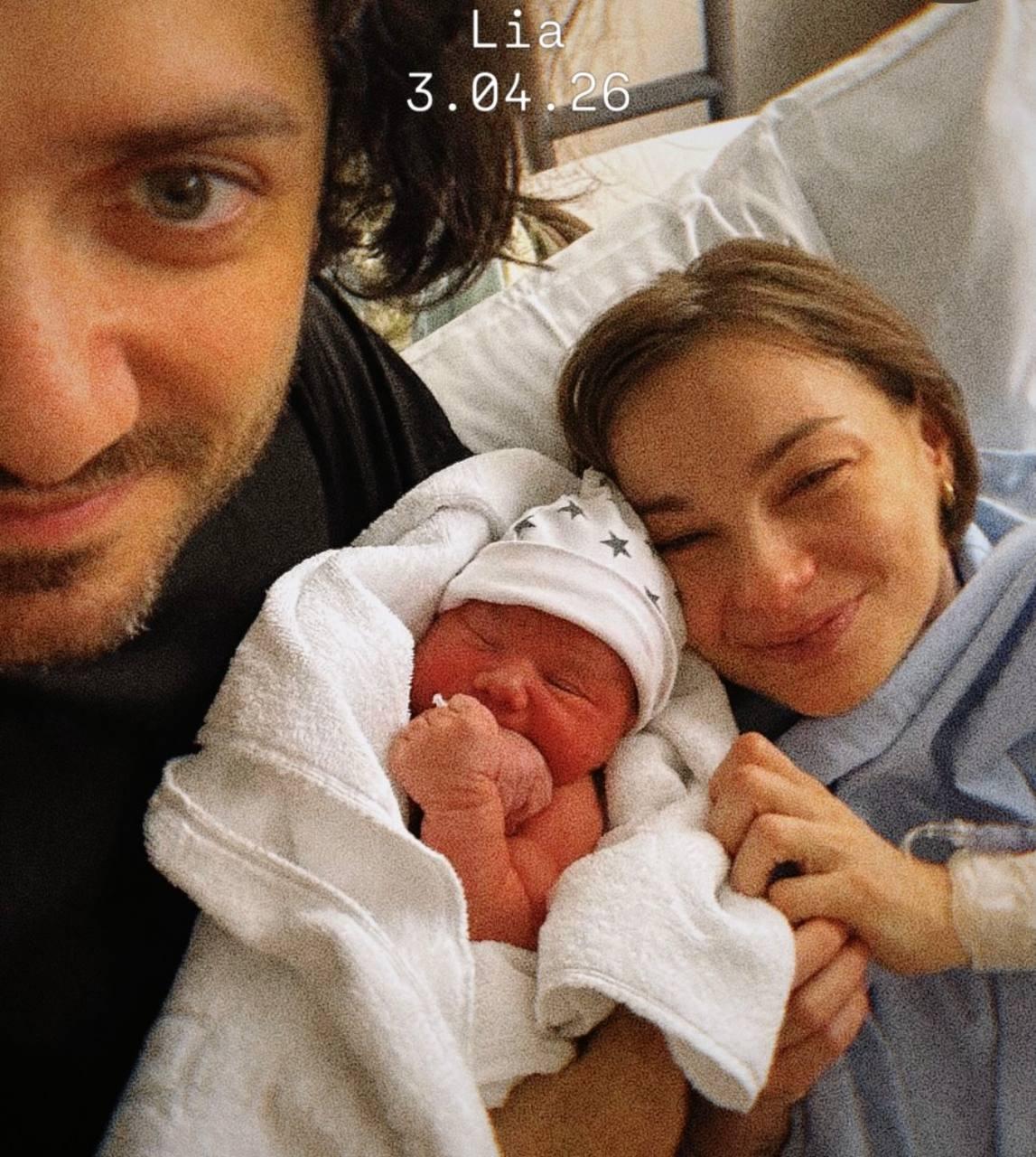 41-річна українська співачка вперше стала мамою (фото)