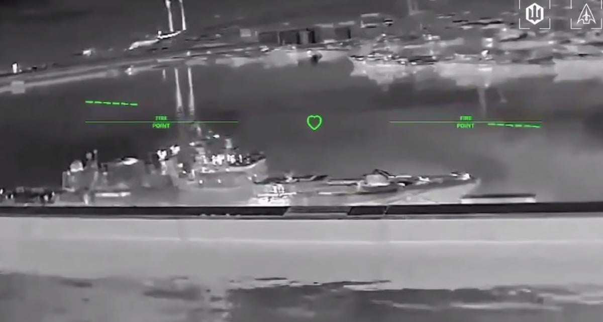 ВСУ нанесли удар по флагману Черноморского флота РФ: Плетенчук объяснил, что это означает