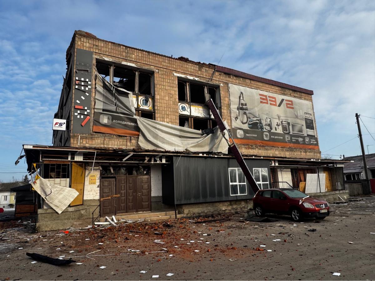 'Обстрілами цивільних РФ показує свою сутність. Щоб ні в кого не було ілюзій про дружбу чи 'братні народи', - голова Новгород-Сіверської РВА Олександр Селіверстов