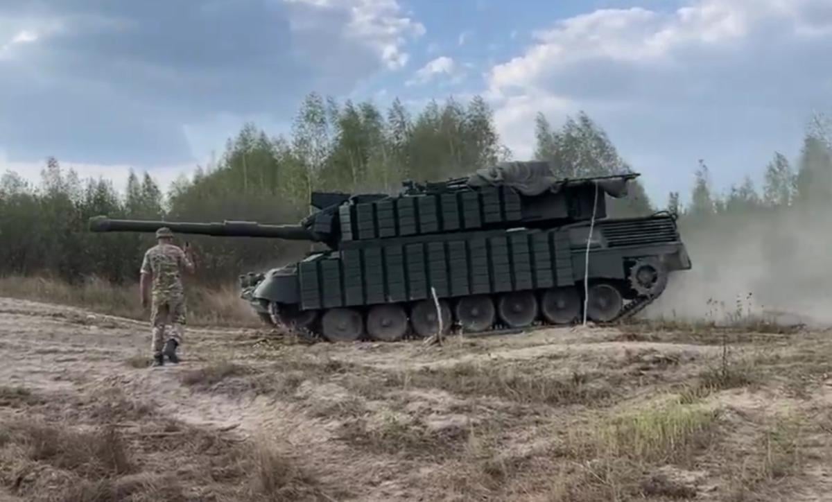 NYT дізнався, де зараз дорогі танки Leopard, які Україна так просила у Заходу