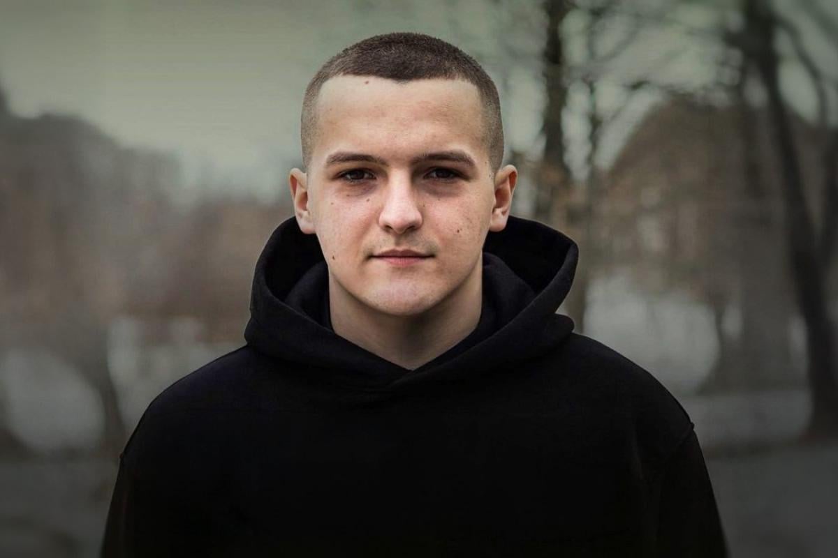 'Уже кое-что сделал в жизни': 19-летний военный рассказал, как взял в плен троих россиян 'Уже кое-что сделал в жизни': 19-летний военный рассказал, как взял в плен троих россиян