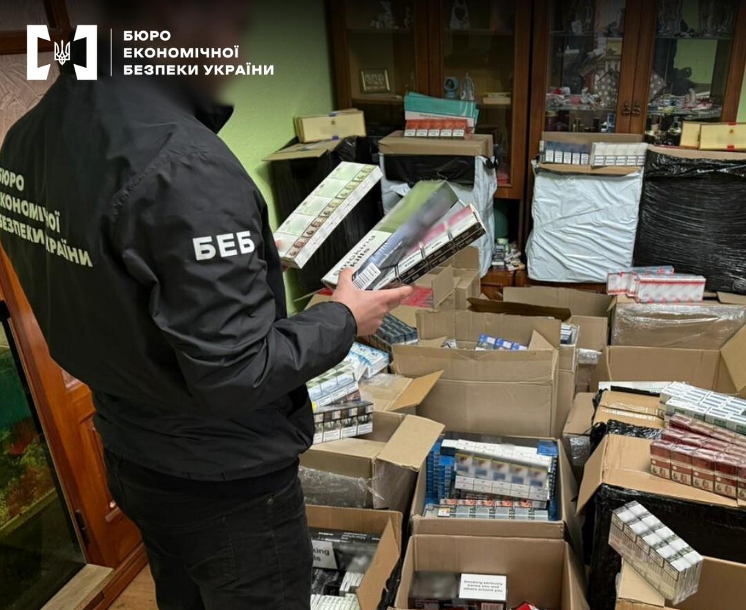 Після 'перезавантаження' БЕБ тіньовий ринок сигарет сягнув 18%, завершених справ по контрабанді немає, - ЗМІ