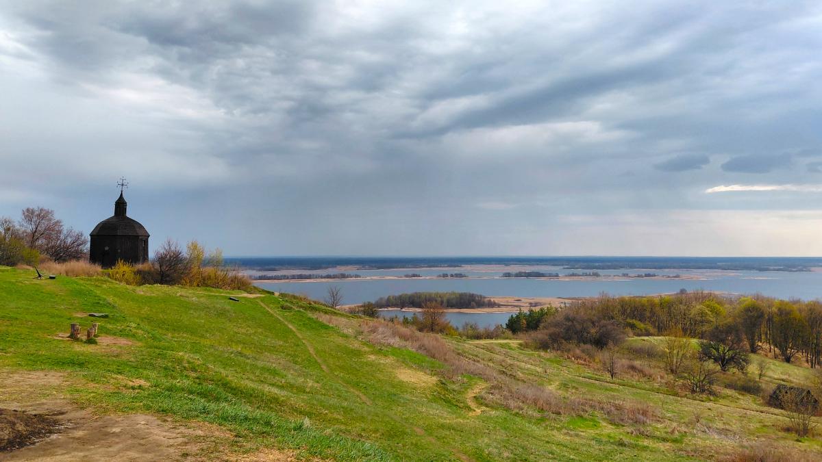 Пятое лето без украинского моря: где можно отдохнуть у воды в Украине