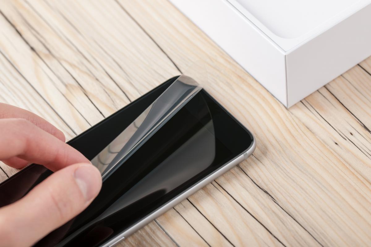 Як правильно заряджати новий смартфон у 2026 році: головне правило змінилося