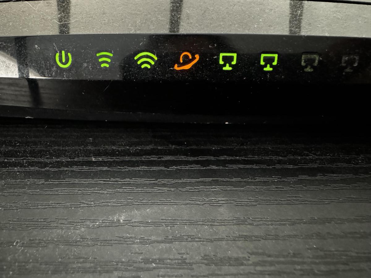 Що означають миготливі індикатори на роутері та коли варто хвилюватися