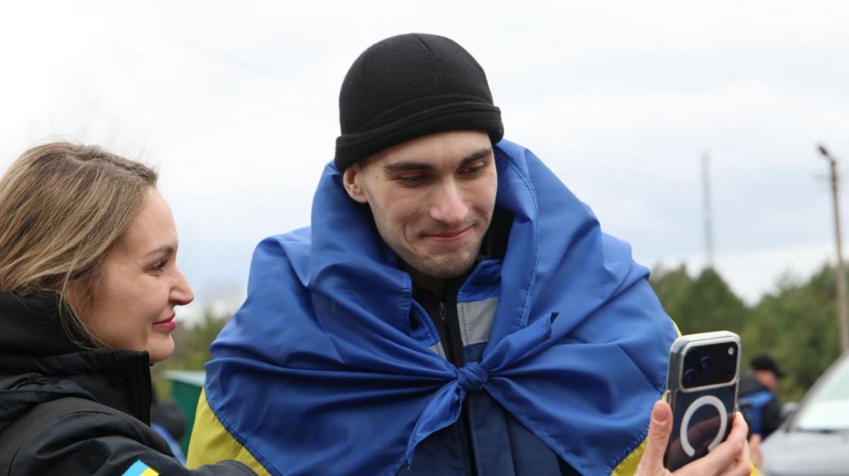 Україна повернула додому 175 полонених воїнів