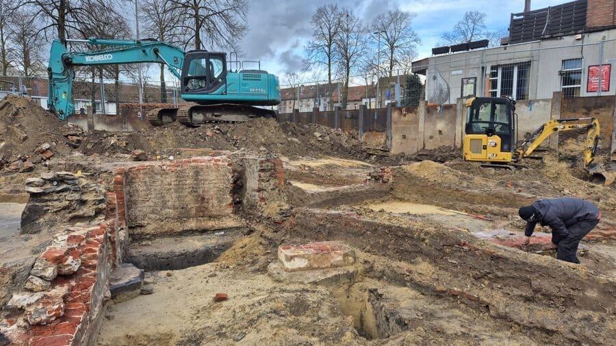 У Бельгії будівельники виявили район, похований римським імператором 500 років тому У Бельгії будівельники виявили район, похований римським імператором 500 років тому