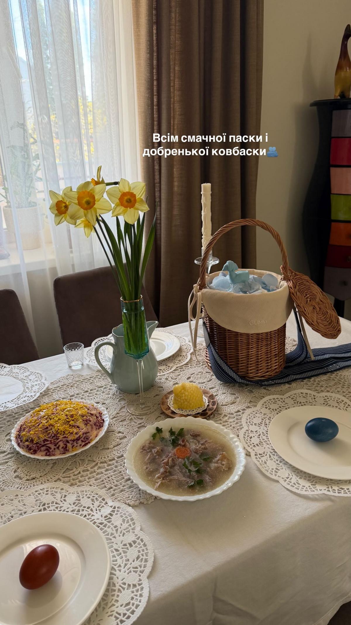 'Лучшая Пасха!': Никитюк 'засветила' маленького сына на новом видео