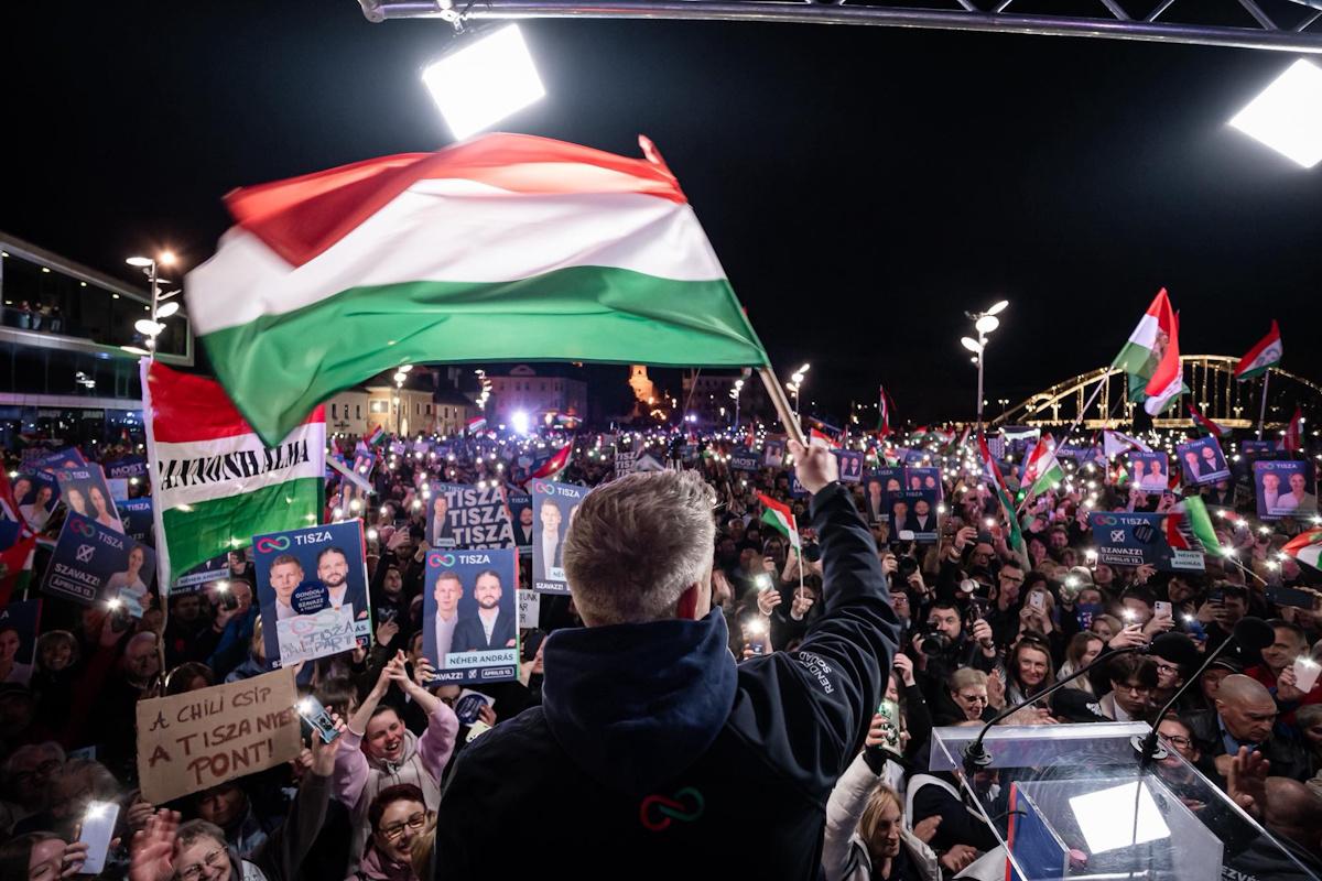 'Тиса' должна победить: последние данные соцопросов в Венгрии