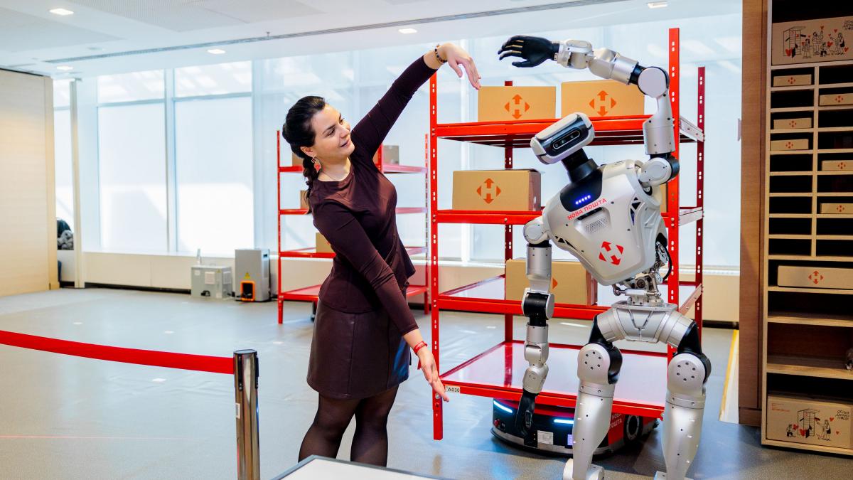 Роботи замість людей: чи врятують андроїди Україну від демографічної катастрофи і економічного краху