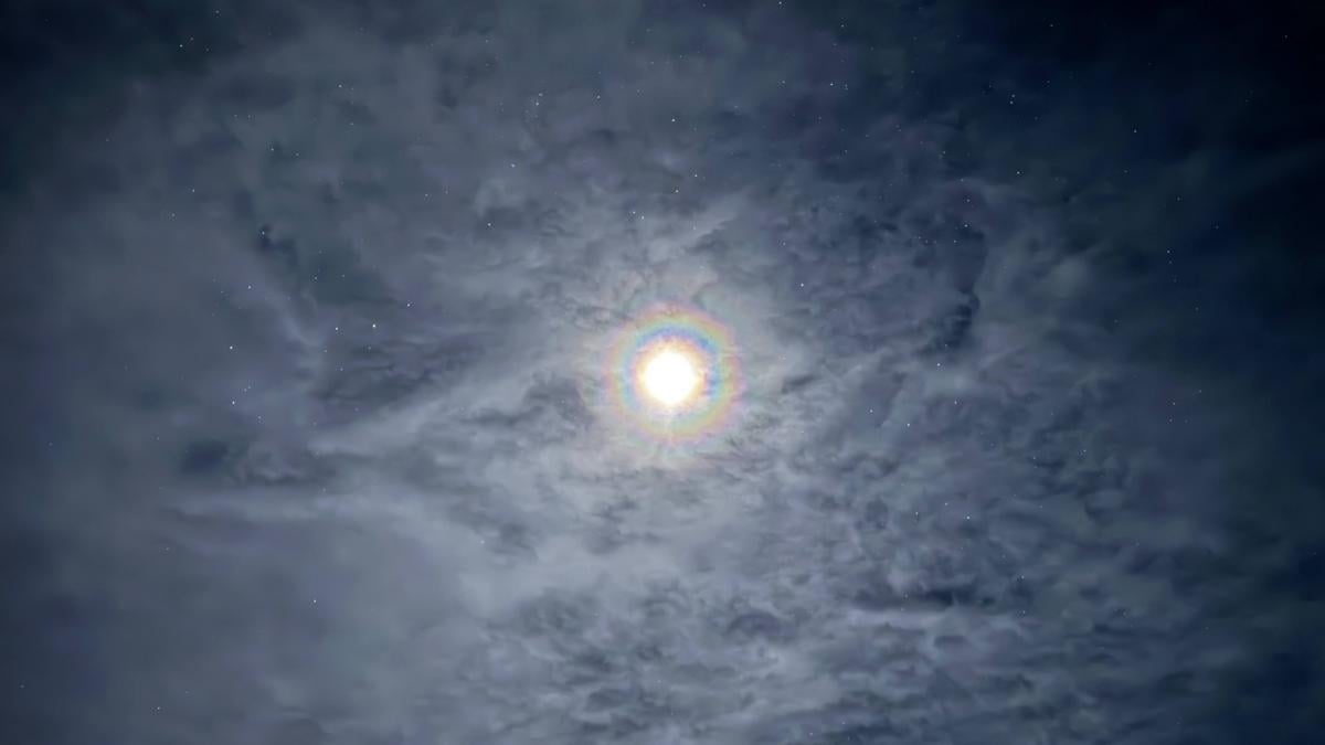 Украинские полярники сняли невероятное явление в Антарктике (фото) Украинские полярники сняли невероятное явление в Антарктике (фото)