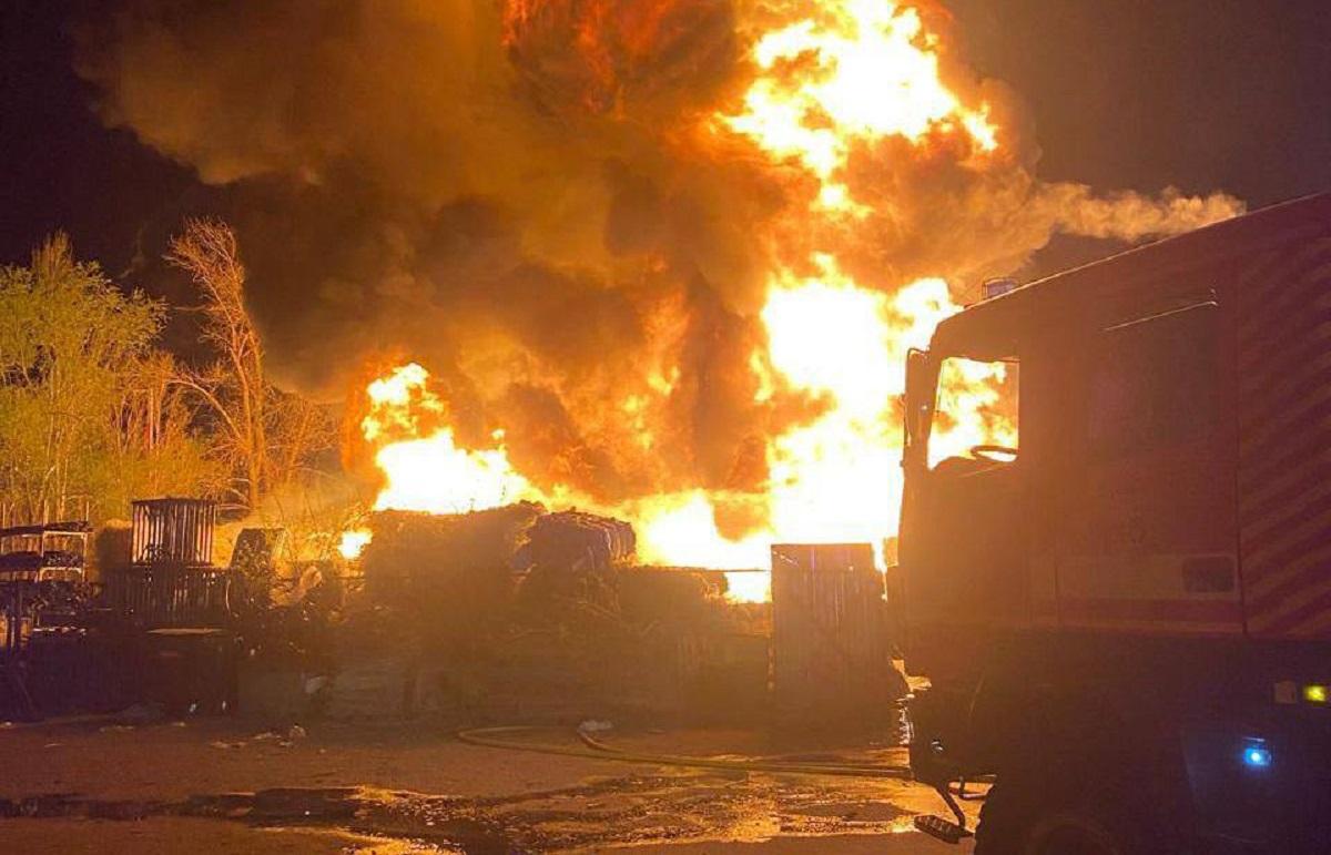 Атака на Киев: количество погибших резко возросло, среди раненых группа медиков (фото) Атака на Киев: количество погибших резко возросло, среди раненых группа медиков (фото)