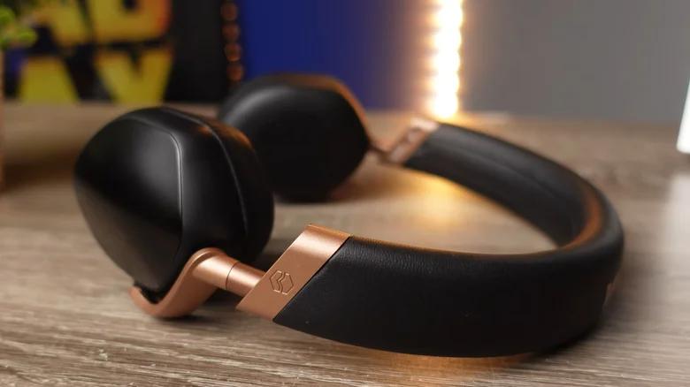 Названы 8 брендов наушников, которые лучше обходить стороной в 2026 году