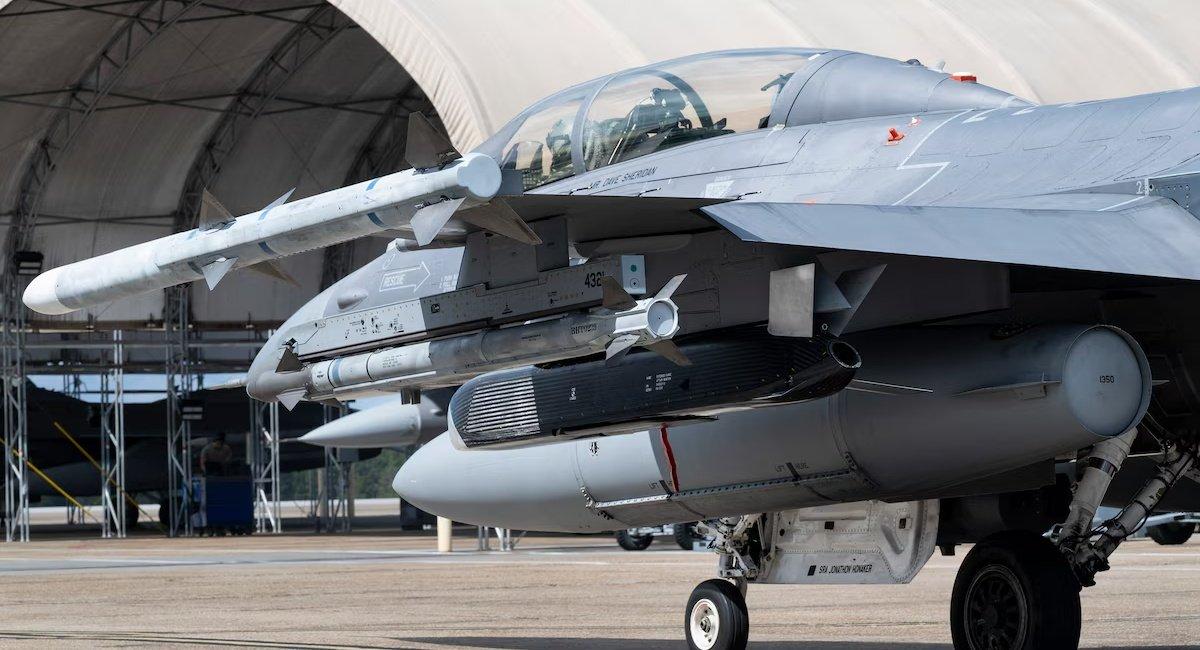 Ракету AGM-188A Rusty Dagger, яку створили для України, інтегрували на F-16 (фото)