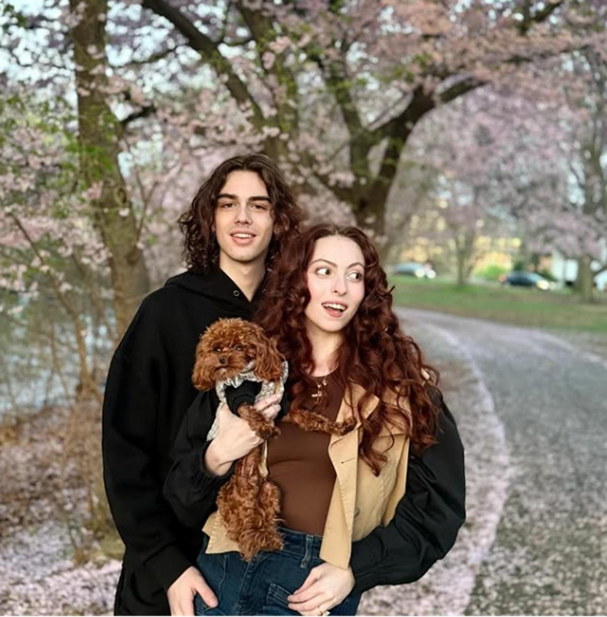 'Беременна?': дочь Поляковой заинтриговала сеть новым фото с мужем-иностранцем