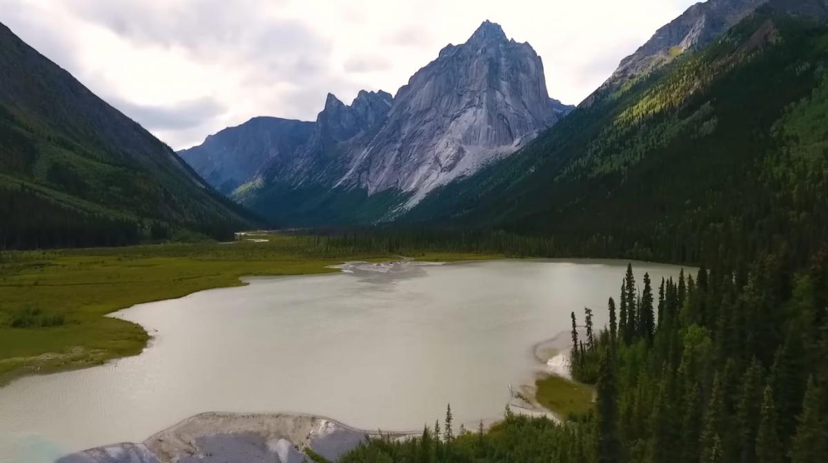 Учені знайшли серед скель найдавніші сліди тварин на Землі: їм майже 900 млн років