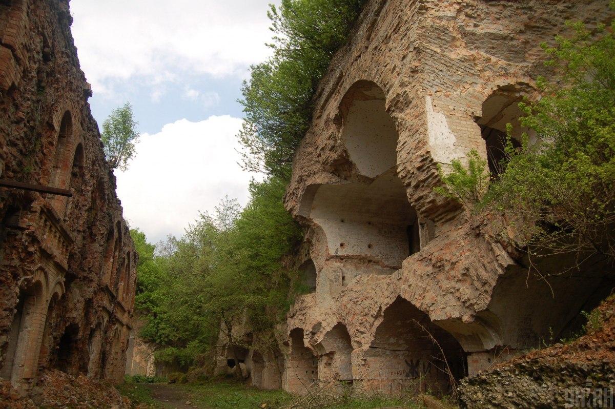 Таракановский форт могут закрыть для туристов: в чем причина