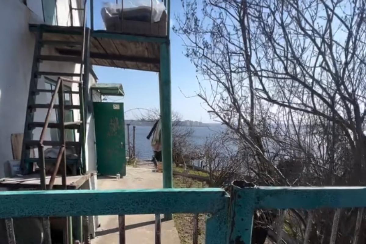 Чоловік придбав "дачу мрії" всього за 1000 доларів, але в мережі помітили прихований мінус