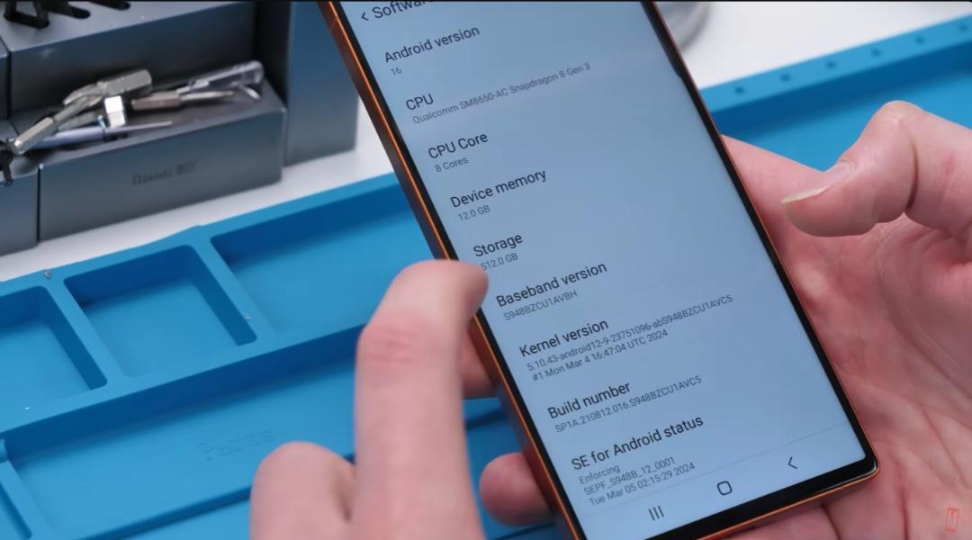 Фейковий Samsung S26 Ultra здивував експертів: різниця майже непомітна (відео)