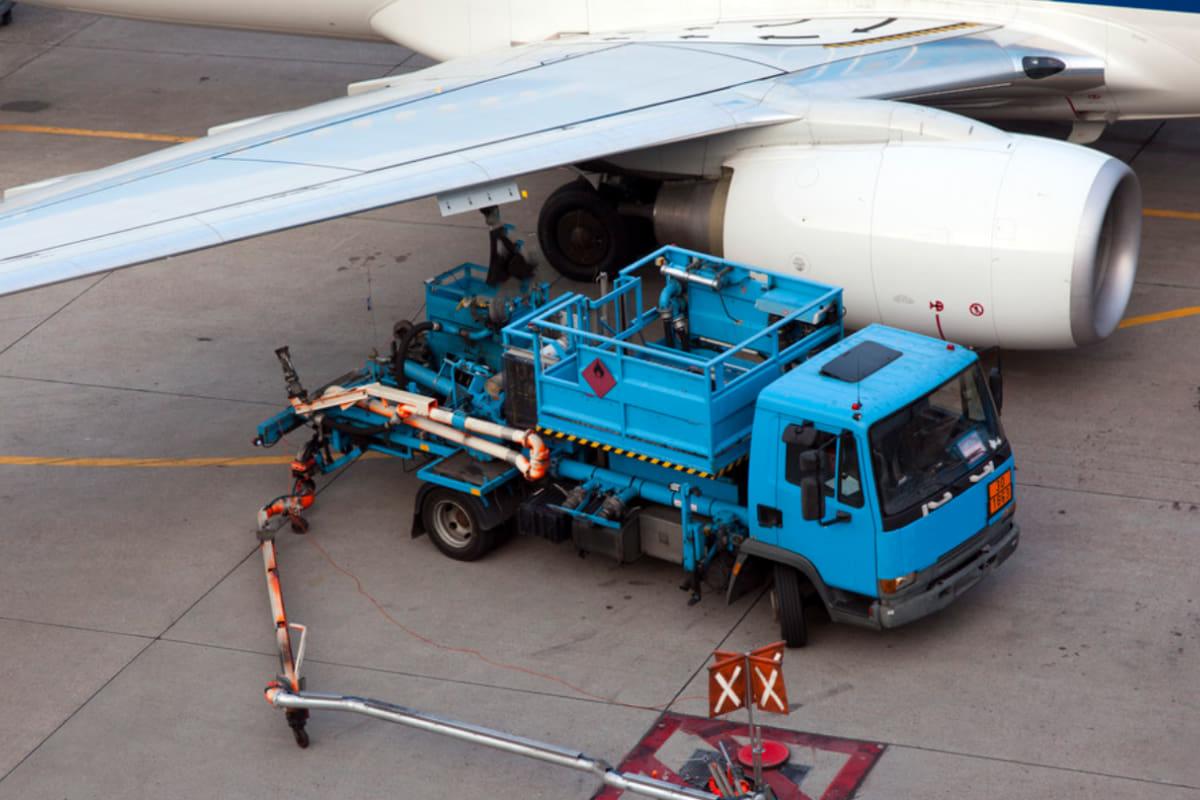 ЄС екстрено рятує постачання авіапального на тлі енергетичної кризи, – Politico