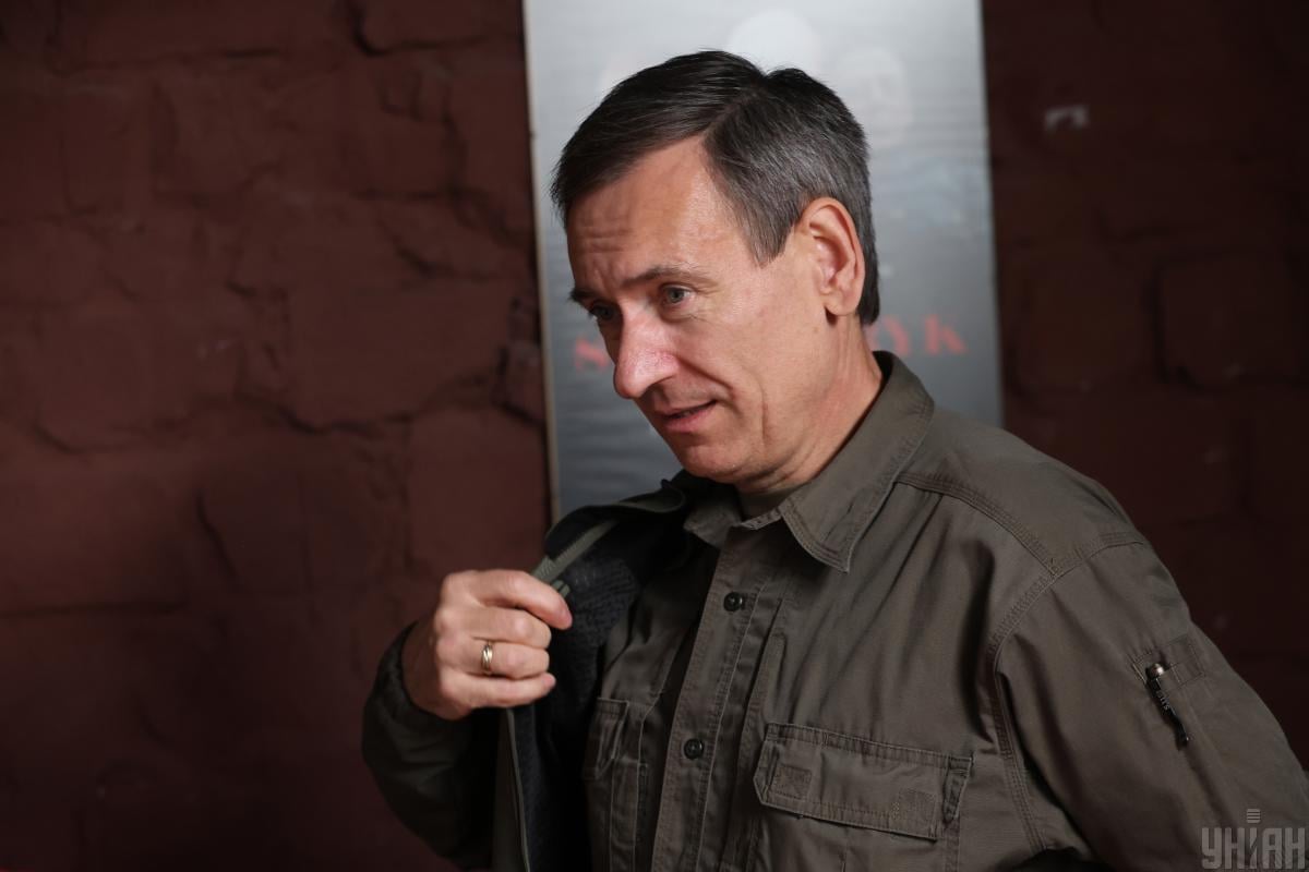 Повернути чоловіків з-за кордону можна: нардеп назвав три варіанти