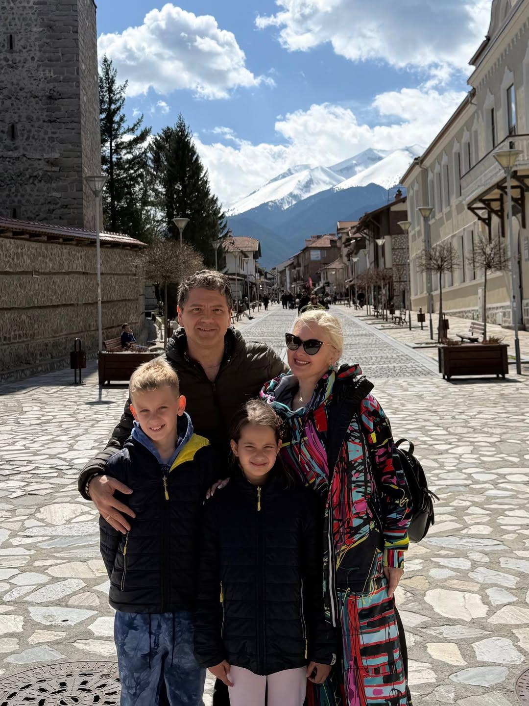 Відома українська співачка показала чоловіка-іноземця і заговорила про поповнення в родині