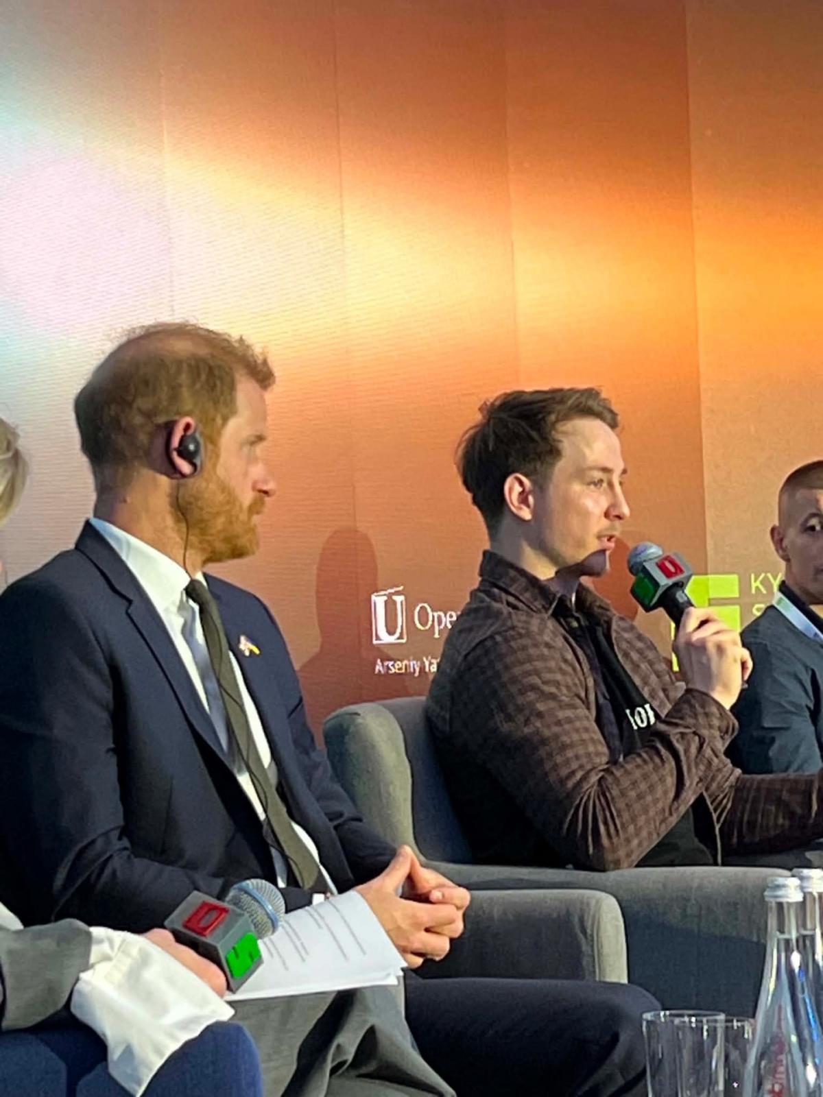 Терен встретился с принцем Гарри в Киеве (фото)