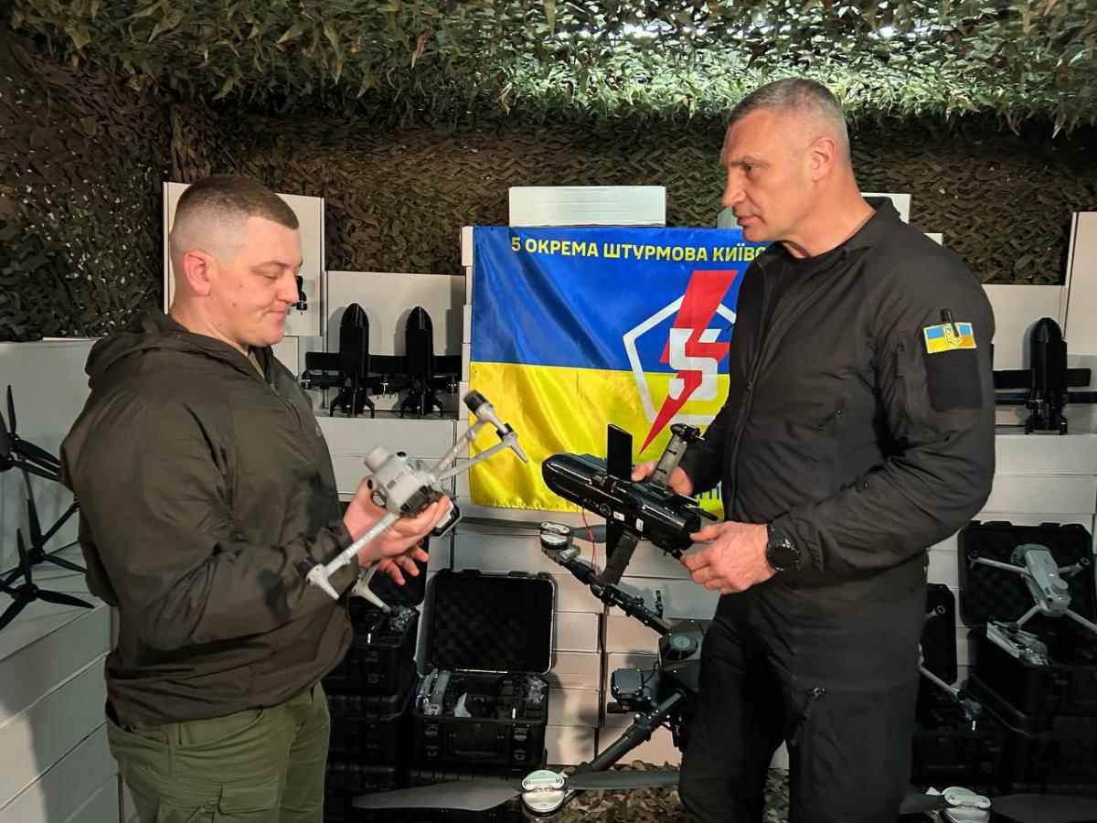 Кличко: Громада Києва передала 5 штурмовій бригаді майже 2000 безпілотників