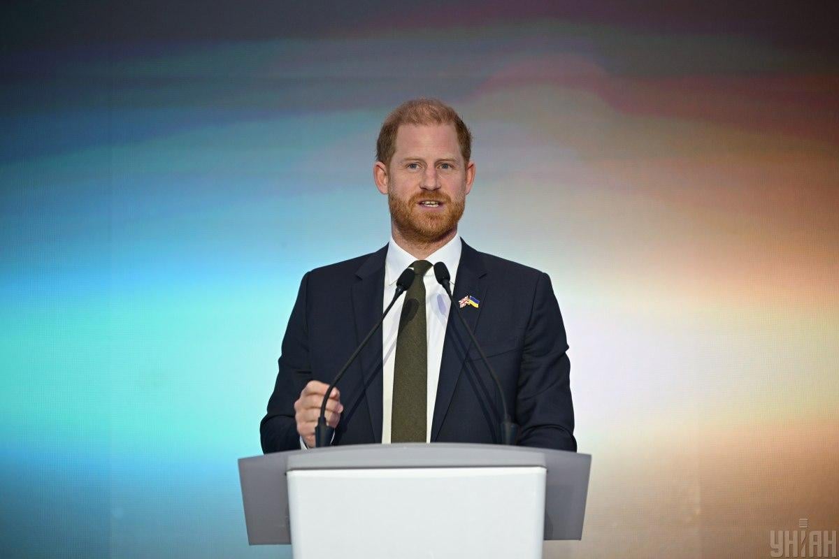 Во время визита в Украину принц Гарри рассказал о своей роли в королевской семье