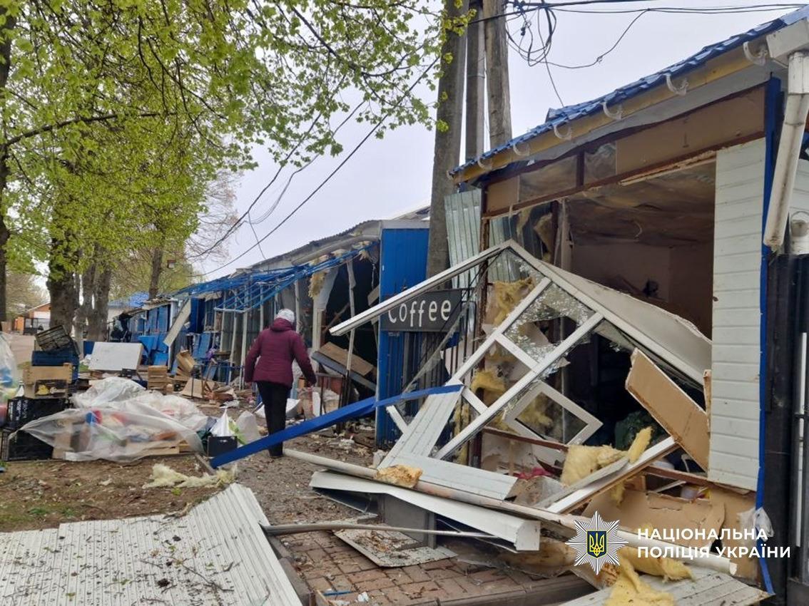 'Шахед' вибухнув біля багатоповерхового будинку: Росія атакувала Чернігів, є руйнування