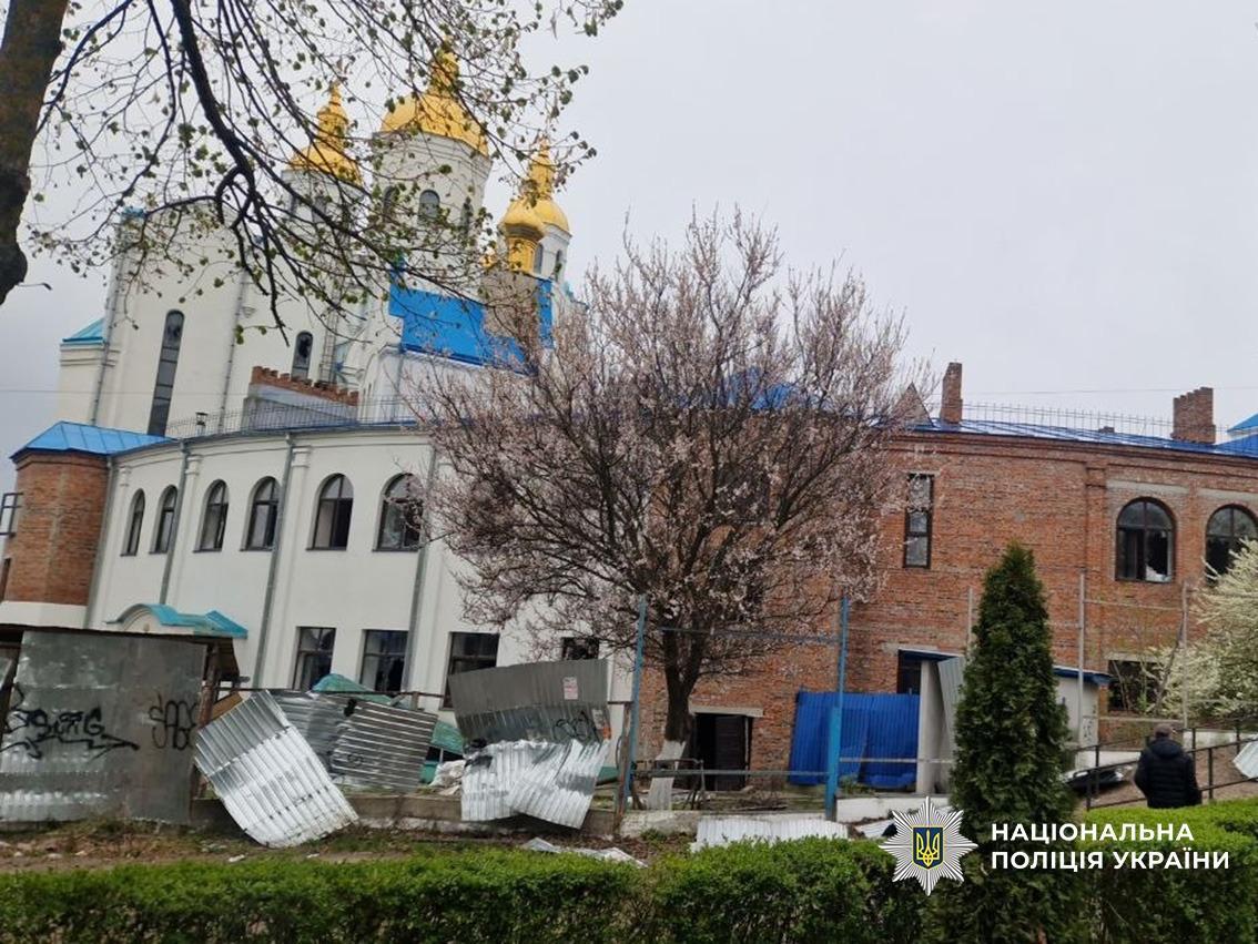 'Шахед' вибухнув біля багатоповерхового будинку: Росія атакувала Чернігів, є руйнування