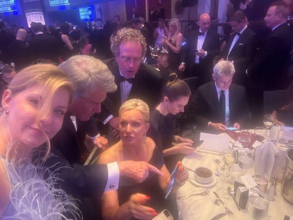 Стрілянина на урочистій вечері Трампа: Стефанішина показала фото з місця інциденту