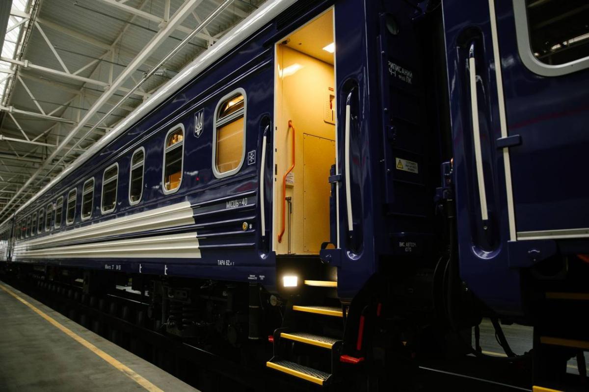 Українці їздитимуть у нових сучасних вагонах: коли 'Укрзалізниця' отримає оновлення