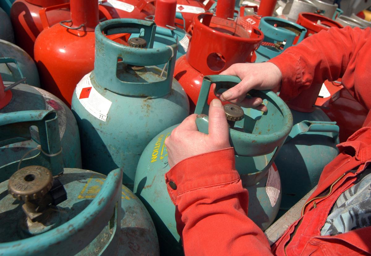 У Польщі заборонили газові балони: що з ними не так