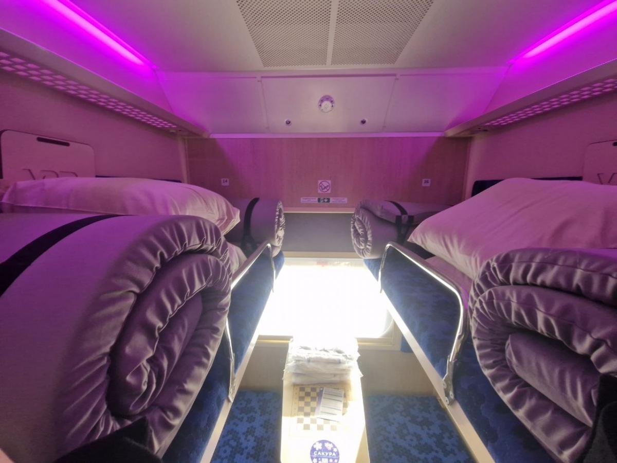 'Укрзалізниця' запускає новий флагманський поїзд 'Сакура': за яким маршрутом курсуватиме (фото)