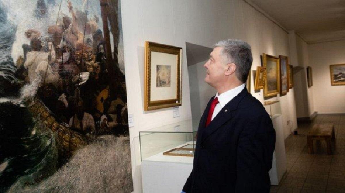 Порошенко, який кричав: 'Геть від Москви', задекларував десятки робіт російських художників, - політолог