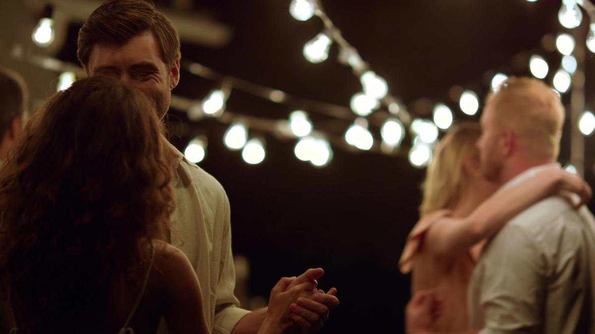 Музика першого кохання: головні хіти 90-х, під які 'медляки' на дискотеках танцювали всі