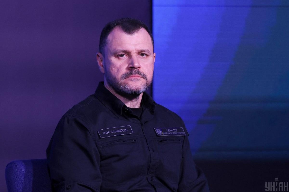 Перевірок власників зброї не буде: Клименко зробив нову заяву щодо теракту в Києві