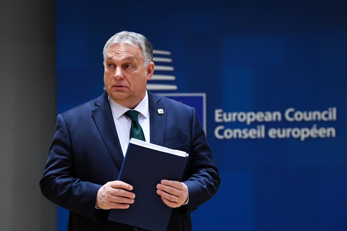 Орбан пішов, а розкол по Україні в ЄС лишився, - Politico