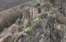 Притулок привидів та чаклунства: у Карпатах "ожила" легендарна фортеця XIV століття (фото)