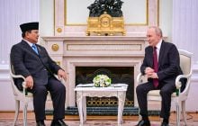 Путін у "шкільних штанцях" влаштував дивне шоу в Кремлі, - The Daily Star