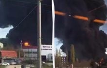 Россияне уже вторые сутки тушат пожар в порту Туапсе после украинских ударов, - Reuters