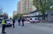 В Киеве мужчина открыл стрельбу на улице, есть погибшие (фото, видео)