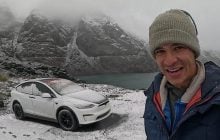 Чоловік зіткнувся з несподіваною проблемою під час подорожі на Tesla Південною Америкою